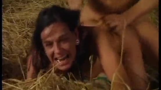 Unleashed brunette wildly banged in the hay
